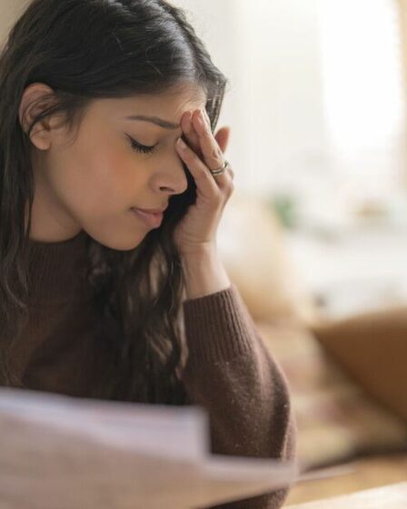 Les travailleurs sont avertis qu'ils doivent se préparer à des baisses de salaires malgré de fortes augmentations dans le secteur public