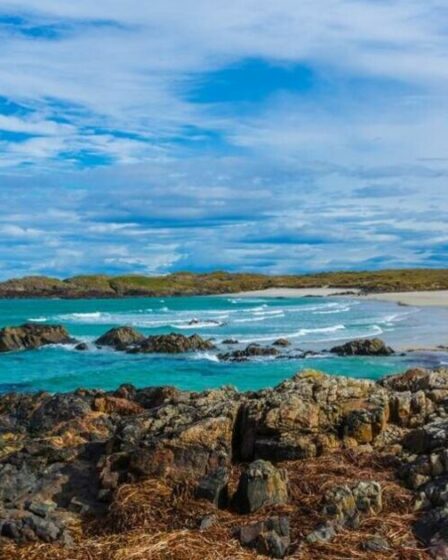 L'île britannique surnommée « Hawaï du Nord » possède du sable blanc et des eaux cristallines