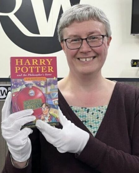 Une femme achète un livre d'Harry Potter pour 3,50 £ avant de se rendre compte de sa valeur réelle stupéfiante
