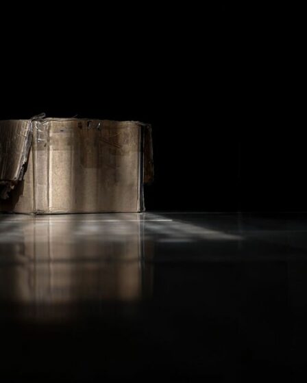 Une femme découvre une pièce cachée dans une maison de 1987 – et tout le monde reçoit le même avertissement