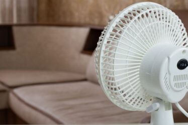 Une simple erreur avec votre ventilateur peut en fait vous rendre encore plus chaud