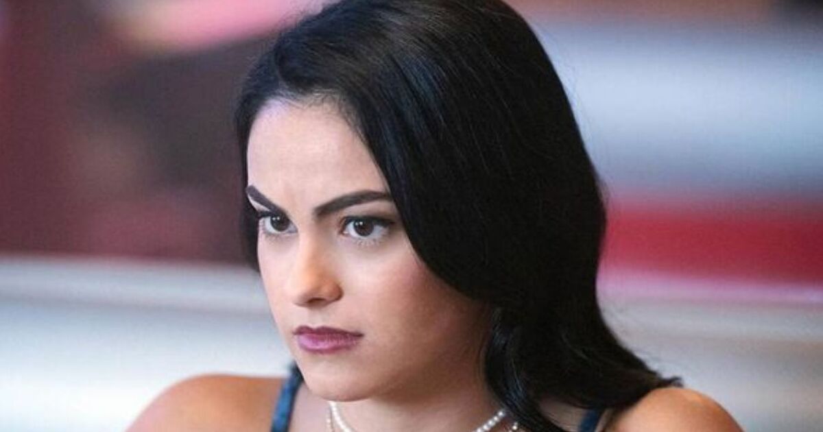 Camila Mendes, la star de Riverdale, « quitte » le reboot du film d'horreur emblématique des années 90