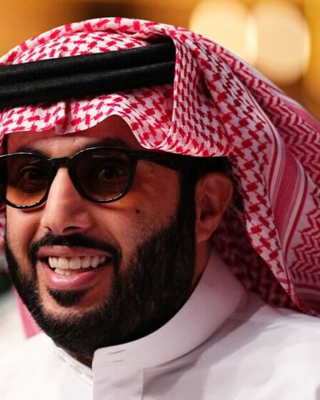 Des responsables saoudiens confirment leur projet de créer LIV Golf de boxe après des négociations de 3 milliards de livres sterling