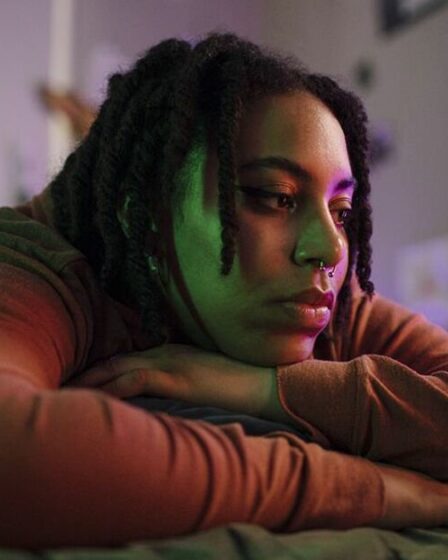 Être paresseux pendant la journée vous rend plus lunatique, affirment des scientifiques experts