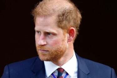 Famille royale EN DIRECT : le prince Harry pris dans une bataille « effrayante » contre le roi Charles