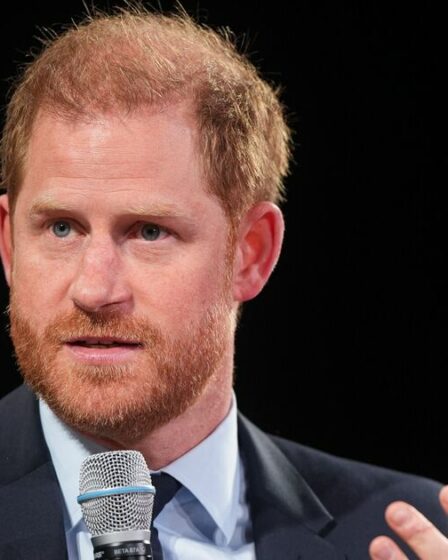 Famille royale EN DIRECT : un expert révèle la vraie raison pour laquelle Harry est "désespéré" et a volé en solo sans Meghan