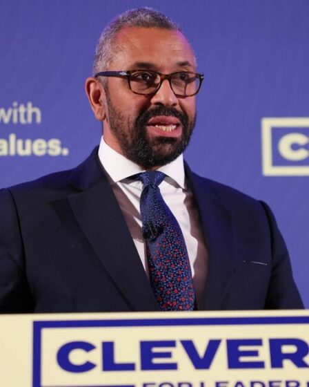 James Cleverly promet de ressusciter le projet rwandais alors qu'il se lance dans une campagne pour la direction du Parti conservateur