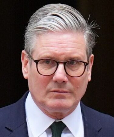 Keir Starmer refuse de reculer dans le dossier du carburant d'hiver après que le ministre se soit « mal exprimé »