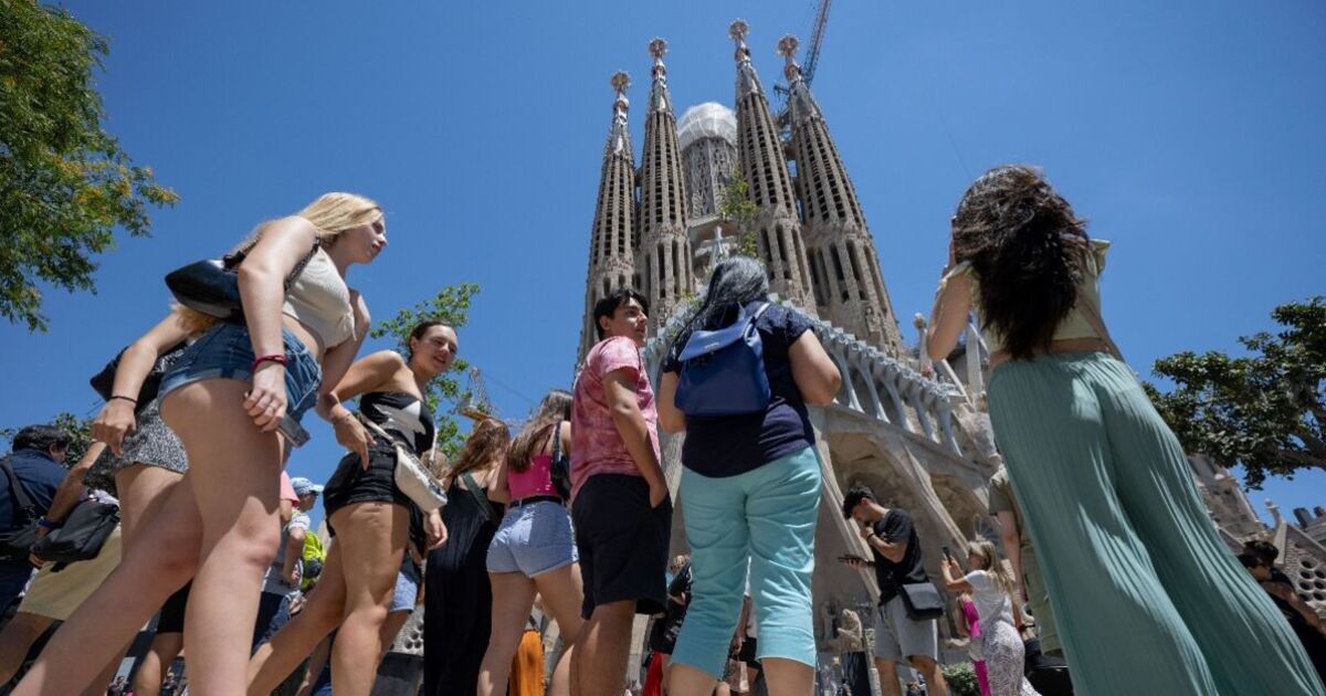 L'Espagne en crise, l'opinion publique s'effondre face aux touristes « qui vous agacent chez vous »