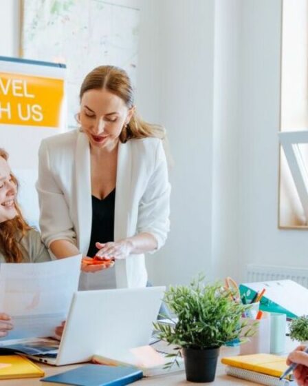 La « vraie raison » pour laquelle vous devriez réserver vos vacances en personne auprès d'une agence de voyages révélée