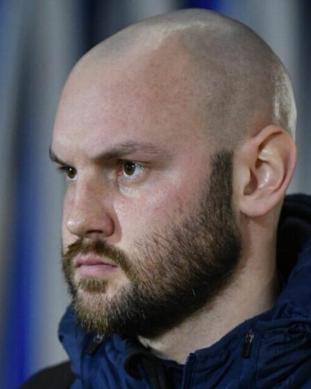 L'entraîneur de Stockport se voit refuser un transfert rêvé au Real Madrid à cause du Brexit