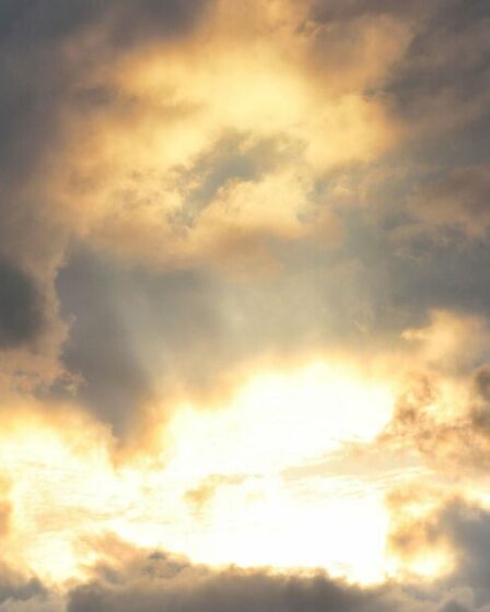 Les gens sont convaincus qu'il y a un « problème dans la matrice » après avoir repéré un étrange coucher de soleil