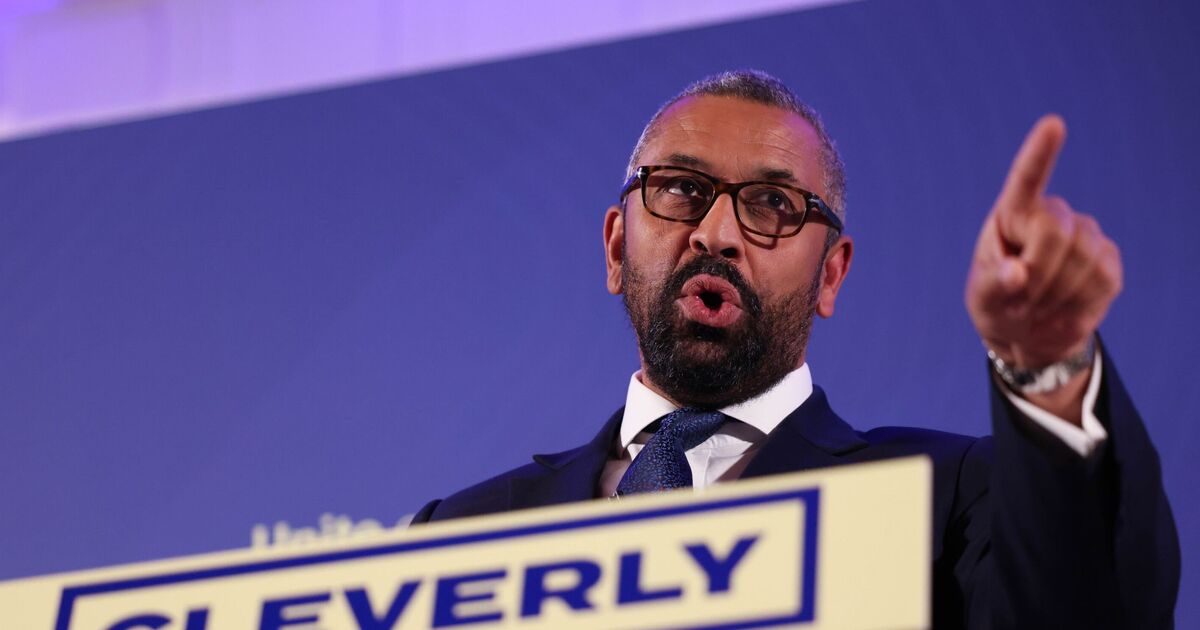 Les seuls gagnants du projet migratoire du Labour sont les passeurs et l'UE, prévient James Cleverly