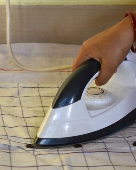 Les touristes sont avertis d'éviter les erreurs de fer à repasser à l'hôtel – sous peine d'amende élevée