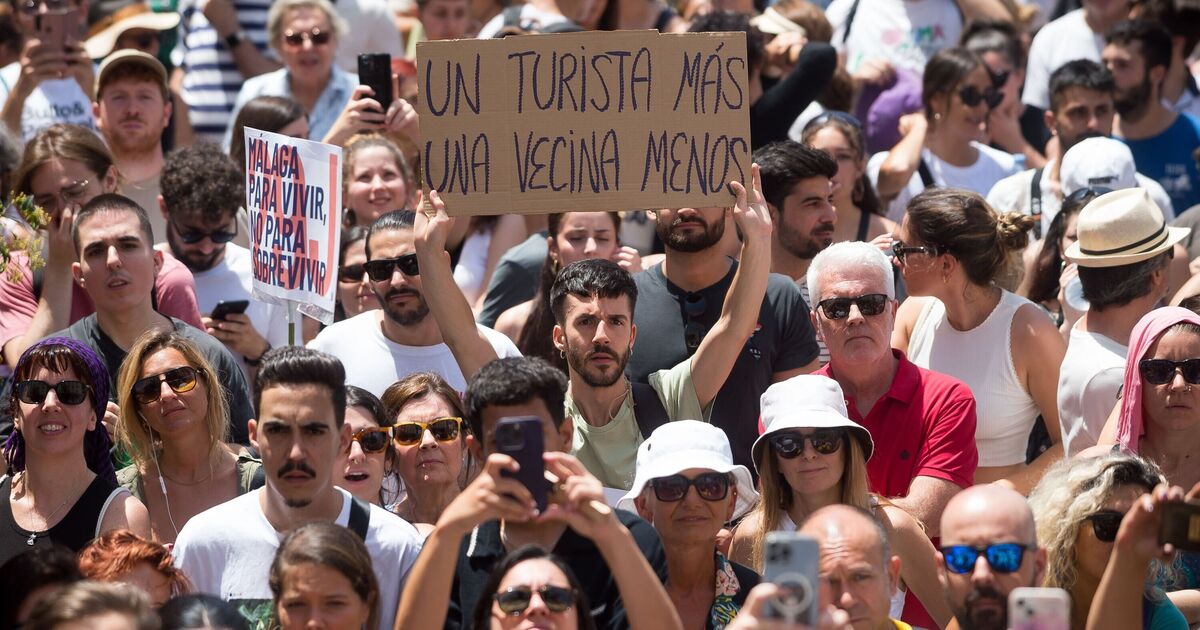 Majorque « au bord du gouffre » car la police « ne peut pas faire son travail correctement à cause des touristes »