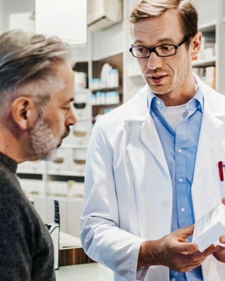 Mise à jour du parti travailliste sur la « révision » des prescriptions gratuites du NHS, car ces 5 groupes n'ont pas besoin de payer