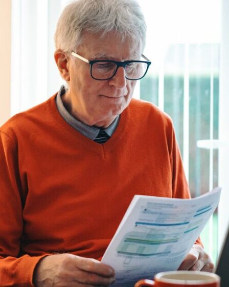 Réduisez vos factures d'énergie de plus de 100 £ grâce à un simple changement, partage un expert en énergie