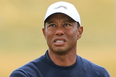 Tiger Woods a été humilié par son rival qui l'a battu alors qu'il buvait encore de l'alcool