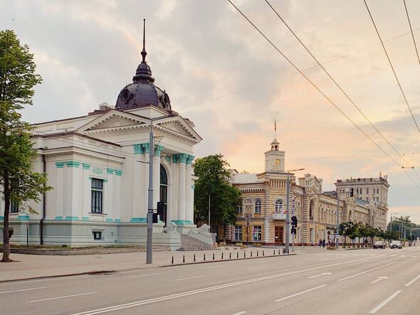 Salle d'orgue et hôtel de ville de Chisinau