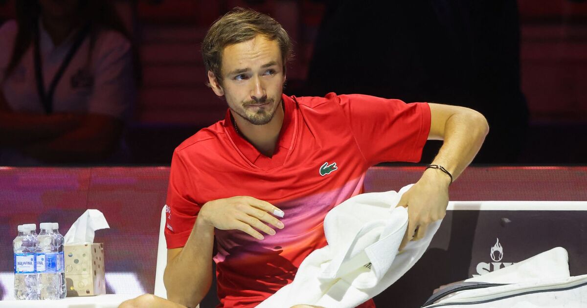 Daniil Medvedev se retire de l'Open de Vienne après avoir encaissé 1,2 million de livres sterling pour un match d'exhibition