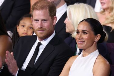 Famille royale EN DIRECT : Meghan Markle et Harry sous le choc en tant que « couple abandonné » par des amis célèbres