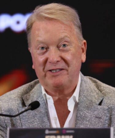 Frank Warren fustige les drag queens de la télévision et s'en prend sévèrement aux boxeurs trans