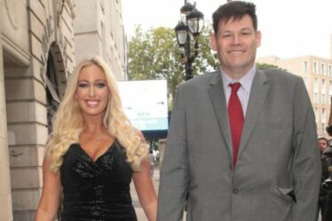 Hayley Palmer, l'ex de Chase Mark Labbett, « passe à autre chose » avec la star rivale d'ITV