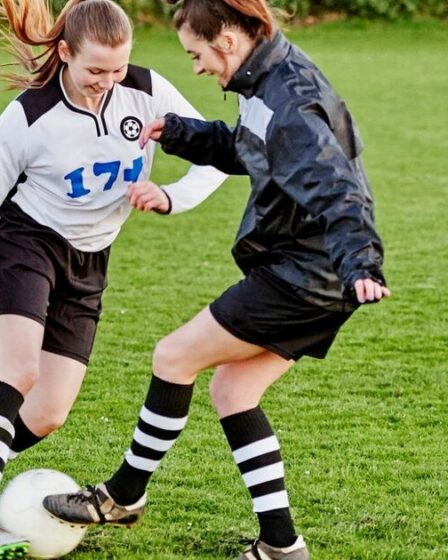 La Fédération de football supprime le droit des femmes de demander si elles jouent avec des hommes