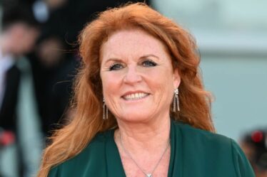 La princesse Eugénie partage une nouvelle photo de Sarah Ferguson avec son petit-fils dans un message sincère