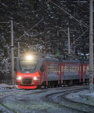 Le plus long voyage en train de voyageurs au monde dure 7 jours et ne traverse qu'un seul pays.