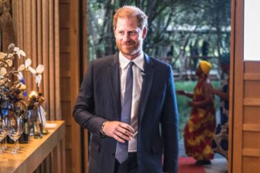 Le prince Harry aura des « discussions cruciales » avec Meghan Markle après un retour retardé en Californie