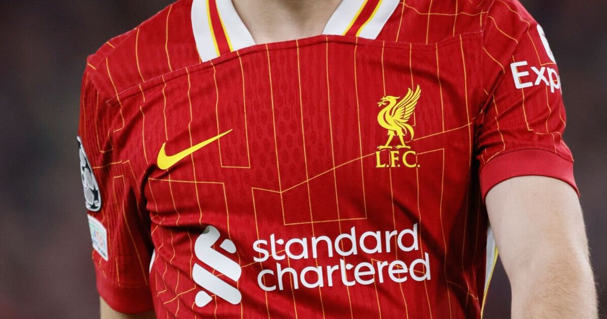 Liverpool apporte des modifications au maillot rouge à domicile pour le choc de Chelsea en Premier League