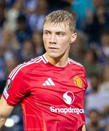 Rasmus Hojlund publie une déclaration après que la publication sur Instagram ait déclenché une réaction violente de Man Utd