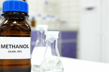 Qu'est-ce que le méthanol et que s'est-il passé lors des empoisonnements au Laos ?