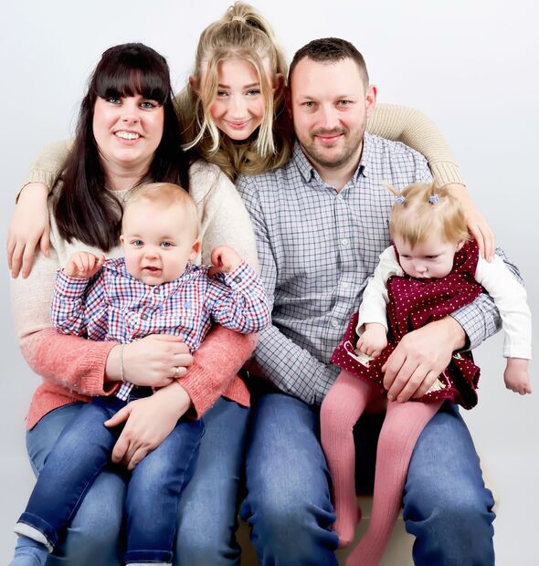 La famille Brame, maman Helen, fils Reggie, fille Frankie, mari Gary et bébé Ada (décédé