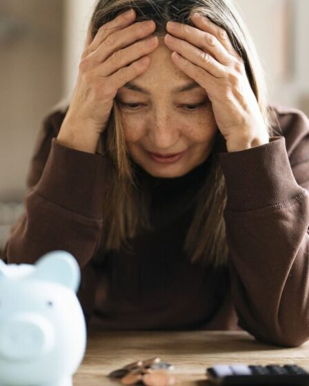 Deux énormes erreurs que les gens commettent avec leurs pensions qui pourraient coûter des milliers de dollars à la retraite