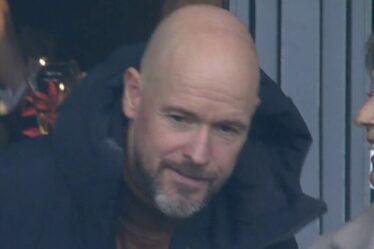 Erik ten Hag fait une rare apparition publique après le limogeage de Man Utd alors que les Red Devils affrontent Leicester