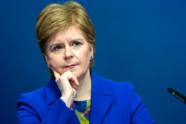 La querelle sur l’évasion fiscale de Nicola Sturgeon s’intensifie alors que le SNP « hypocrite » est critiqué