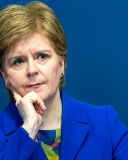 La querelle sur l’évasion fiscale de Nicola Sturgeon s’intensifie alors que le SNP « hypocrite » est critiqué