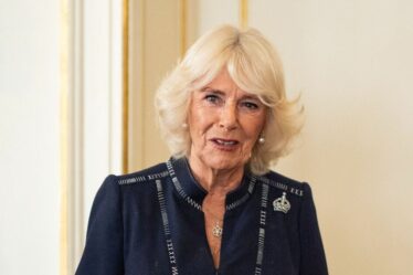 La reine Camilla fait le point sur son état de santé en quatre mots alors qu'elle reprend ses fonctions royales après une maladie