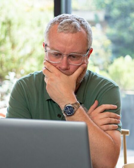 Les Britanniques mettent en garde contre une « augmentation alarmante » des escroqueries en ligne qui coûtent des centaines de livres aux victimes