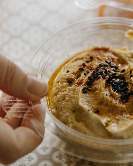 Les acheteurs ont averti de « ne pas consommer » de produits à base de houmous en raison d'un rappel urgent