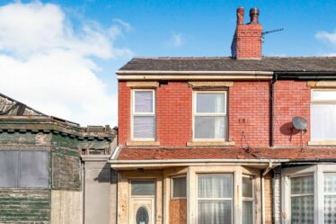 Maison avec terrasse à trois lits à Blackpool pour 12 000 £ mais pour un coût