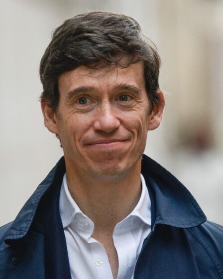 Rory Stewart fait face à une énorme perte après avoir parié « maximum autorisé » sur la victoire de Kamala Harris