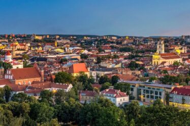 Une escapade citadine européenne avec des paysages magnifiques et des restaurants de premier ordre, une visite incontournable pour 2025