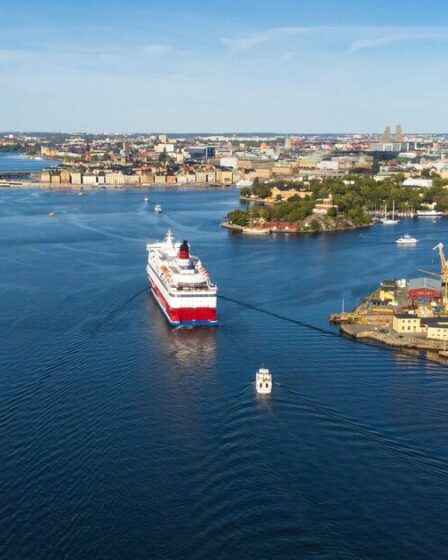 À l'intérieur de la « cabine la plus chère d'un bateau de croisière de luxe » avec des détails « méga » et des boissons alcoolisées gratuites