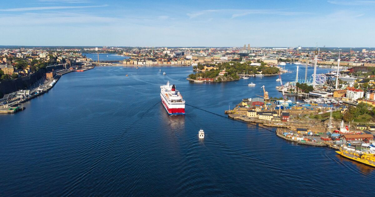 À l'intérieur de la « cabine la plus chère d'un bateau de croisière de luxe » avec des détails « méga » et des boissons alcoolisées gratuites