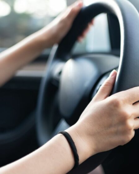 Appuyez sur le bouton « secret » de votre voiture pour améliorer instantanément votre vision de conduite