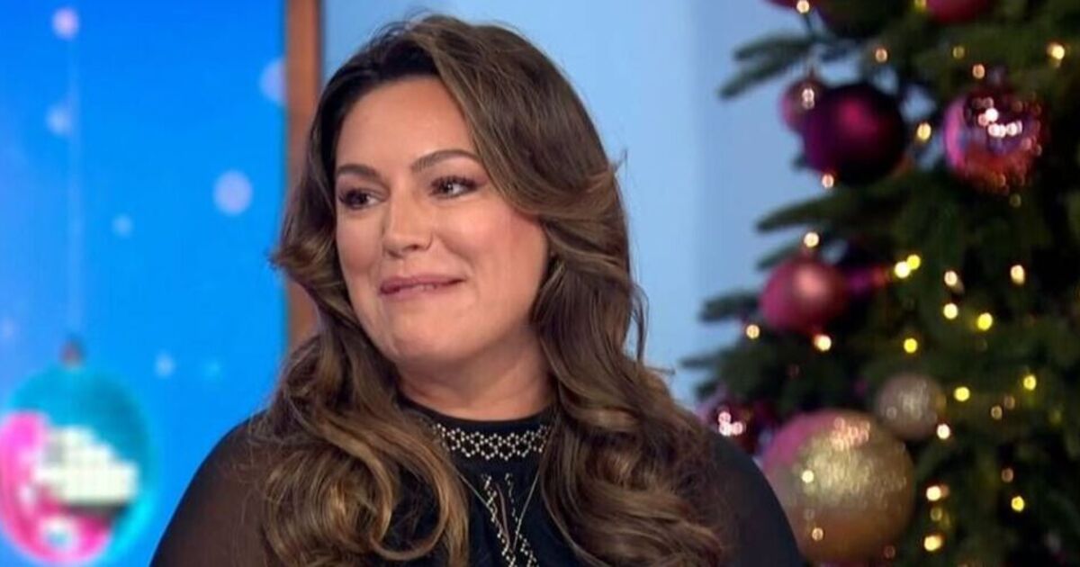 Kelly Brook, de Loose Women, dit que "ça m'a brisé le cœur" après que son ex ait tenté de l'éviter