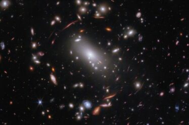 La NASA dévoile de superbes images d'une galaxie semblable à la Voie lactée « assemblée brique par brique »